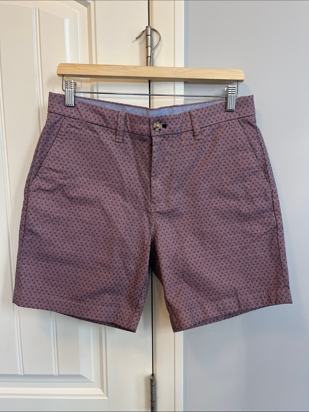 NWT Tommy Hilfiger Men's Micro-Print Cotton Shorts - 30